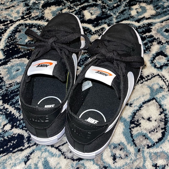 Black Nike Canvas - Picture 5 of 10